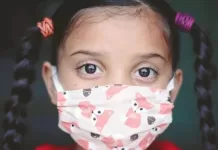 চট্টগ্রামে আক্রান্ত হচ্ছে শিশুরাও